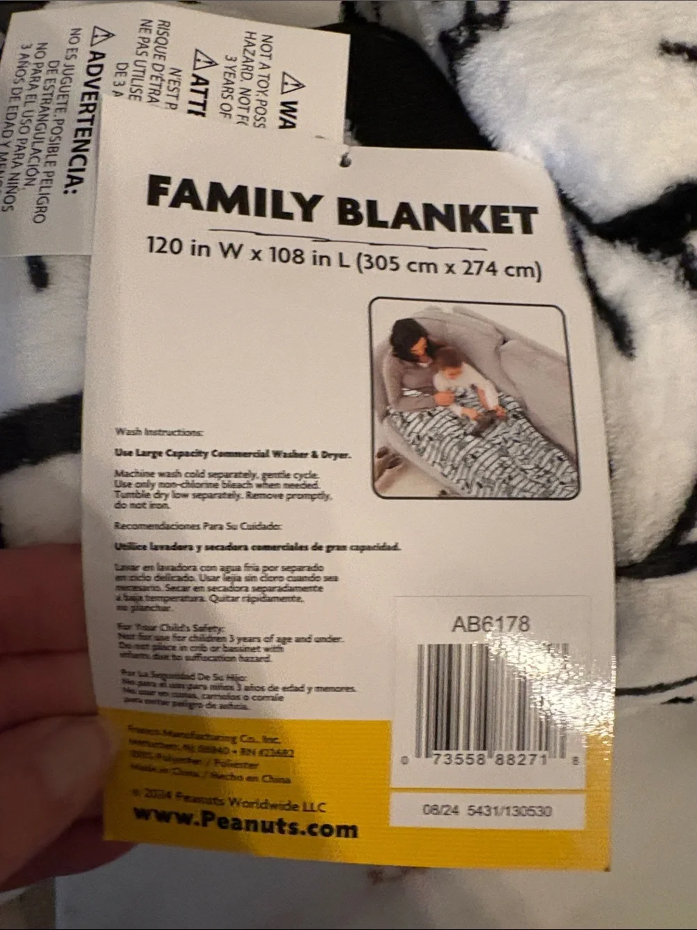 Peanuts Black and White Snoopy Roll-Up Plush Blanket